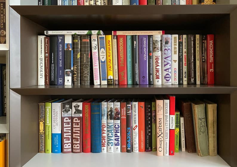 Фотографии шкафа для книг в пентхаусе в Измайлово Фото 6